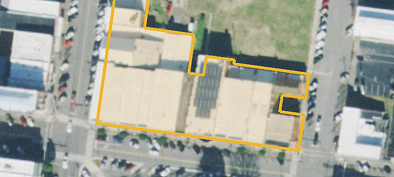 116 College E St