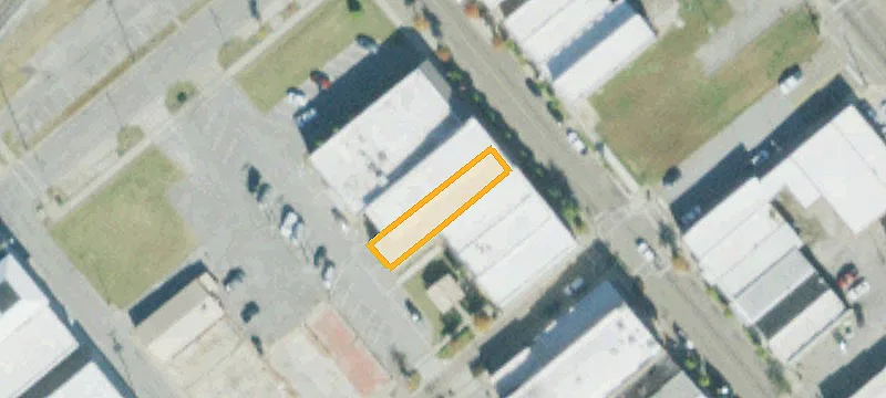 1075 Main St