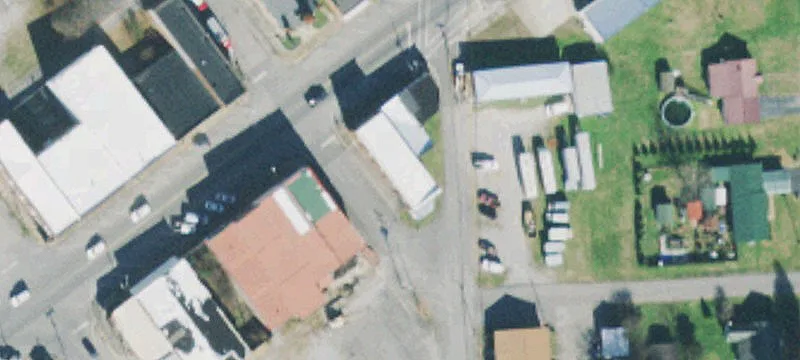 300 Main St