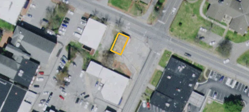 109 College St