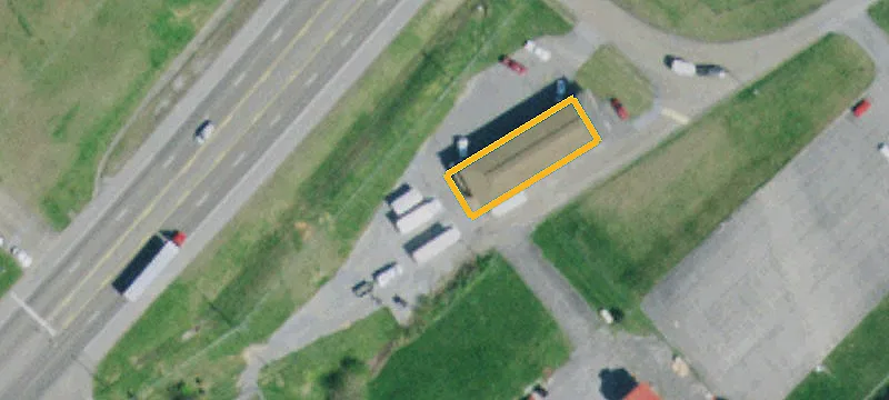 5725 Hwy 11th E