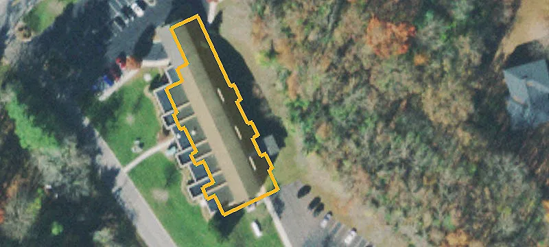 15 Iris Ln