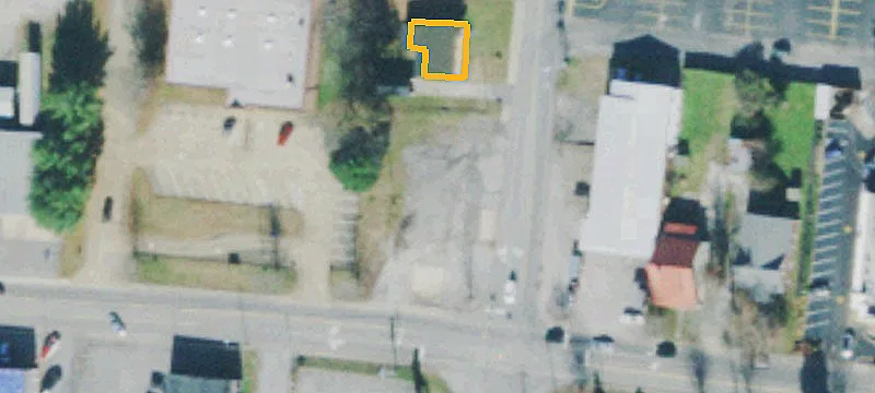 401 Main St
