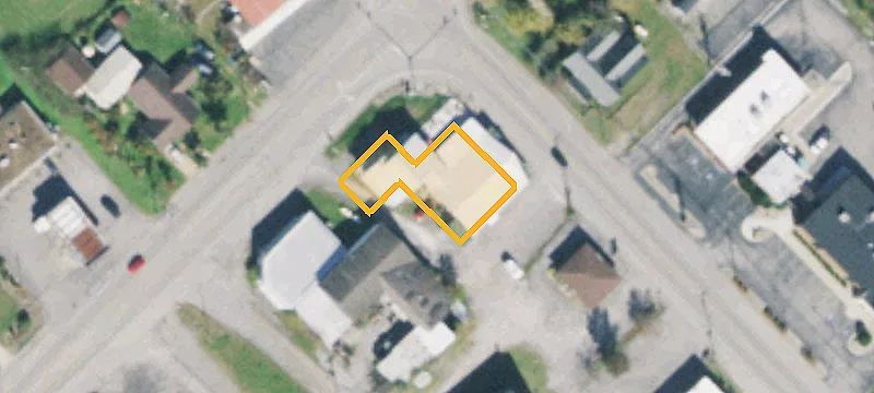 24 Main St