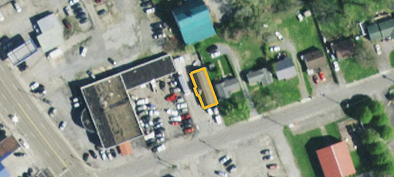 121 Brown Ave