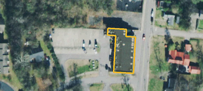 385 Moores Cir