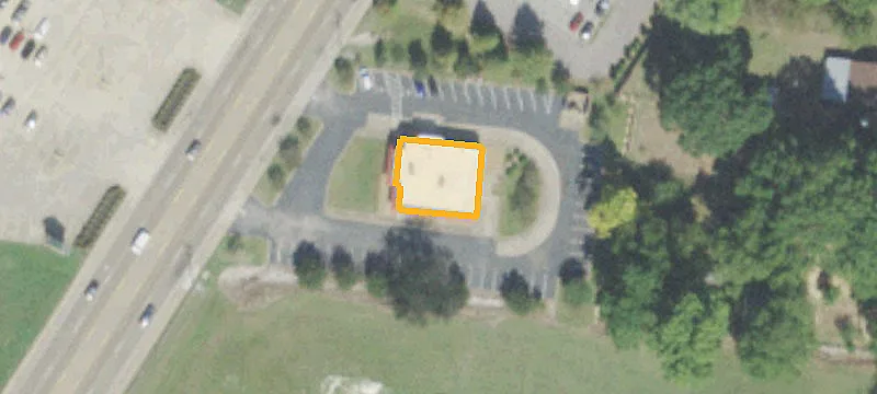 8322 Us Hwy 51st N