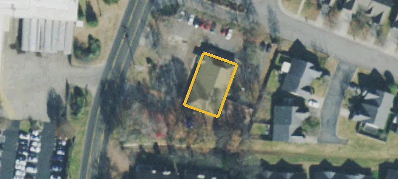 517 Riv Rock Blvd
