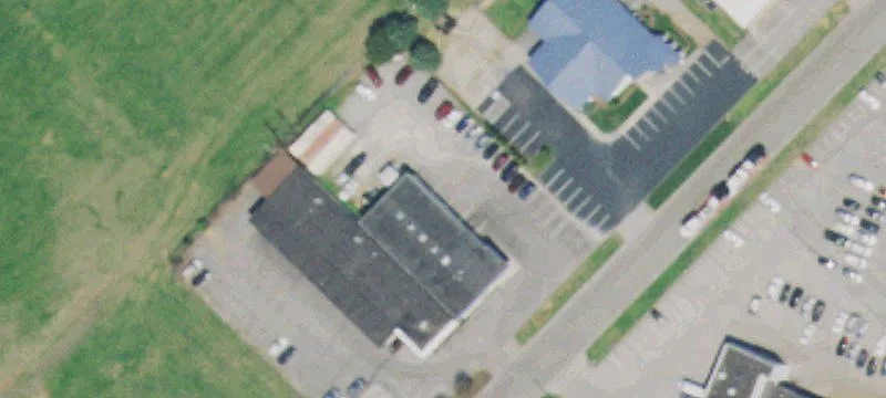 3049 Lois Ln