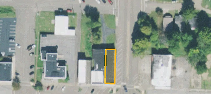 106 Maple St
