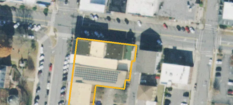209 College E St