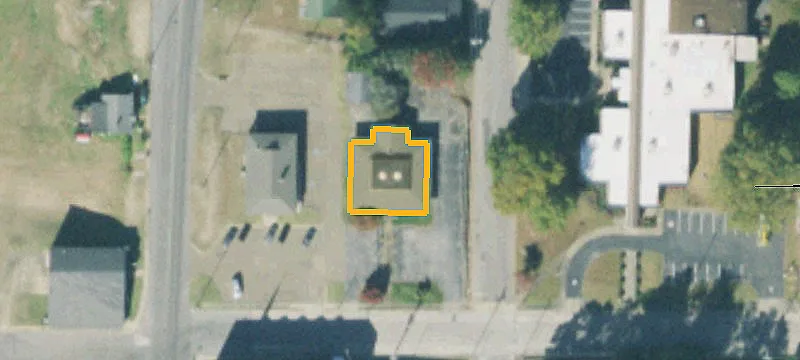 104 Lafayette Ave