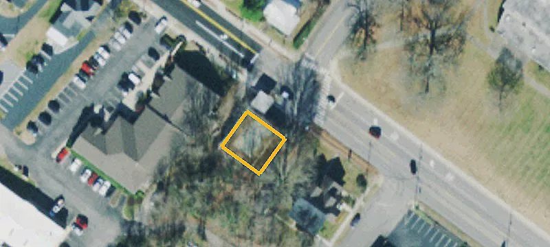 500 College St