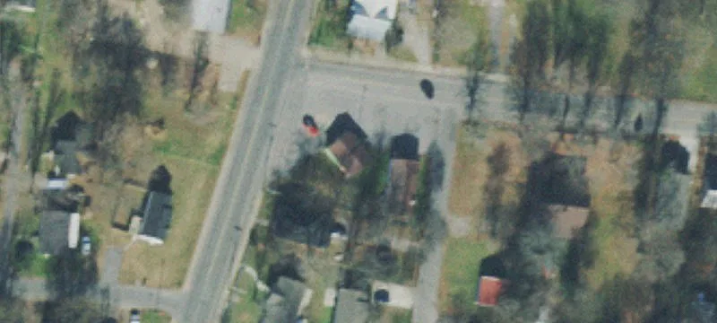 1800 Main St
