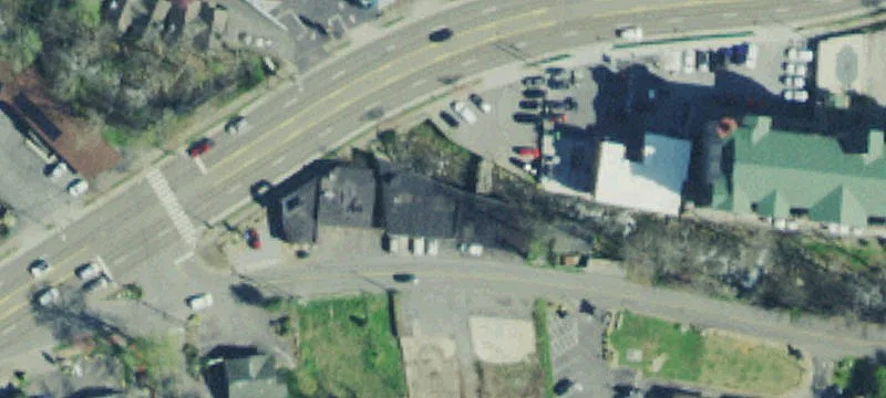 526 Pkwy 1st Ste, Unit 1