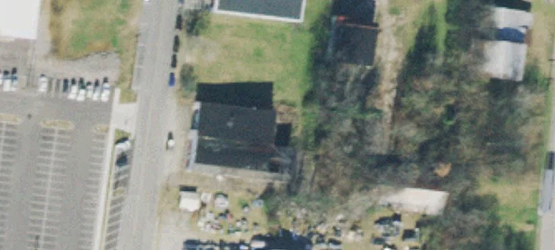 706 Woodland St