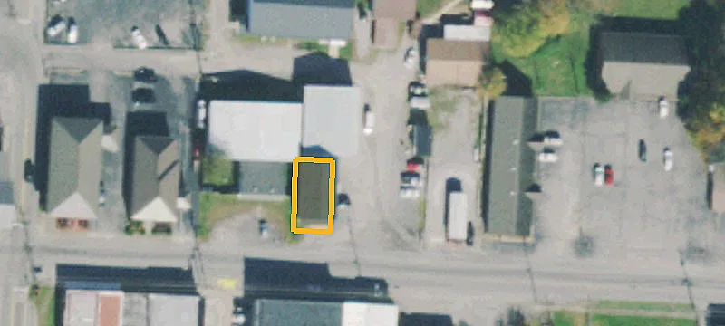 109 Lk Ave
