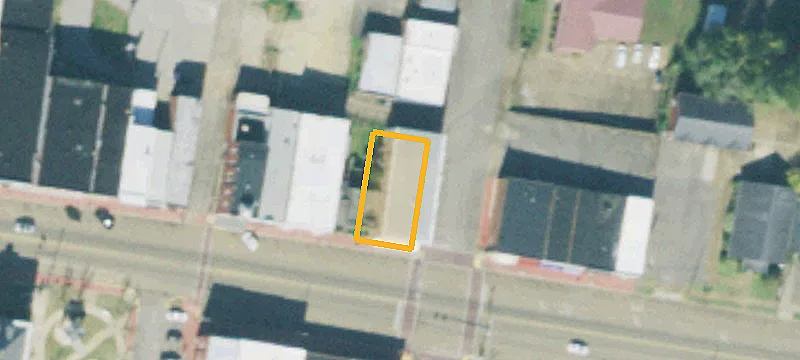 390 Main St