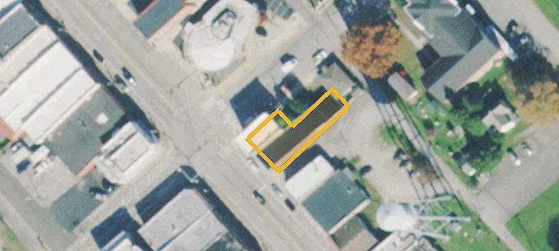 102 Commercial Ave