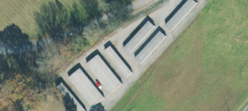 100 Oaks Dr