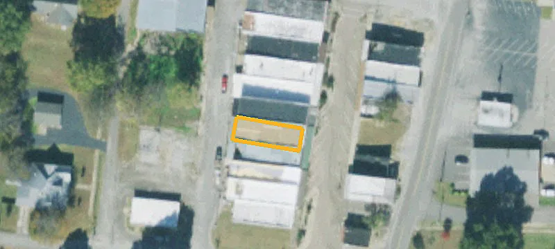 28 1st St