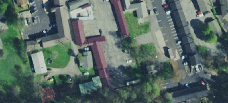 Ee Pkwy
