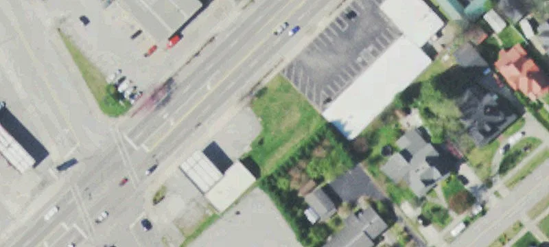 102 Gtwy Ave