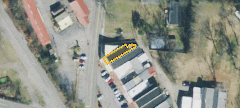 24 Railroad Sq E St