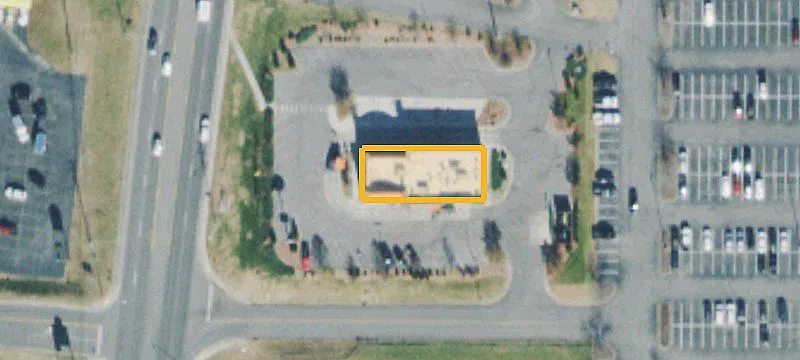 1736 Main St