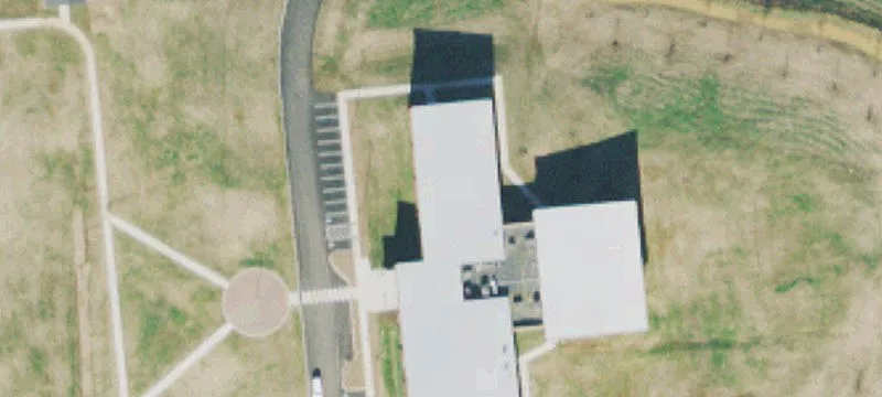 2225 Dr Robertson Rd