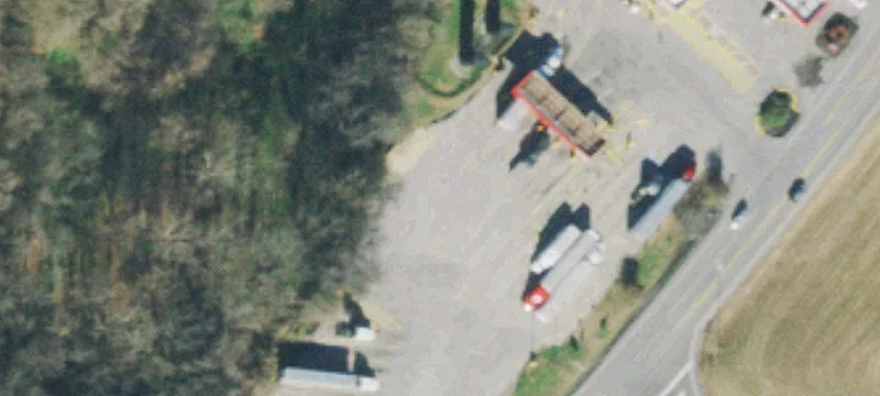 9211 Lewisburg Hwy