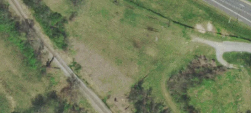 221 Colonial Ln
