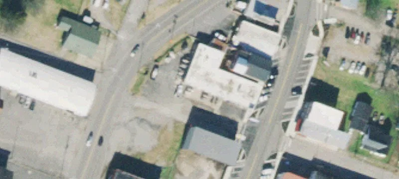 400 1st St