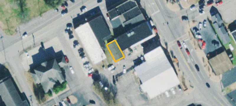 608 Main St