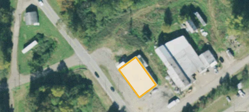 105 Railroad Ave