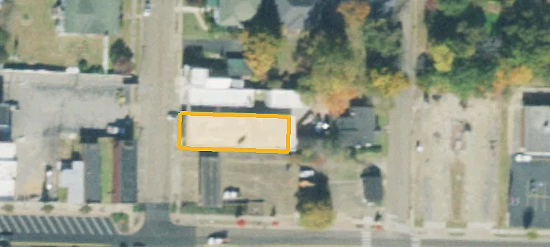 18 Jackson Ave