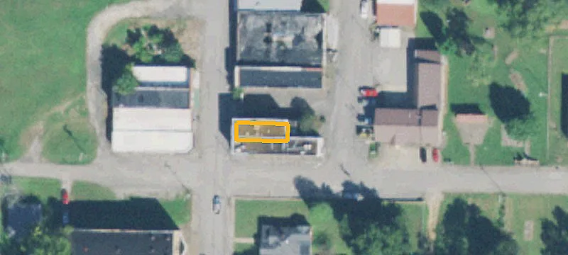 Maple St
