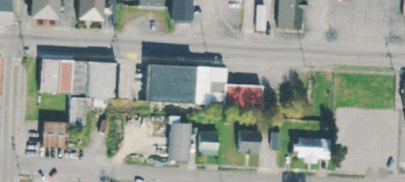 Ee Lk Ave