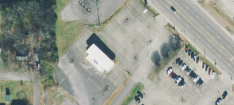 901 Ellington Pkwy