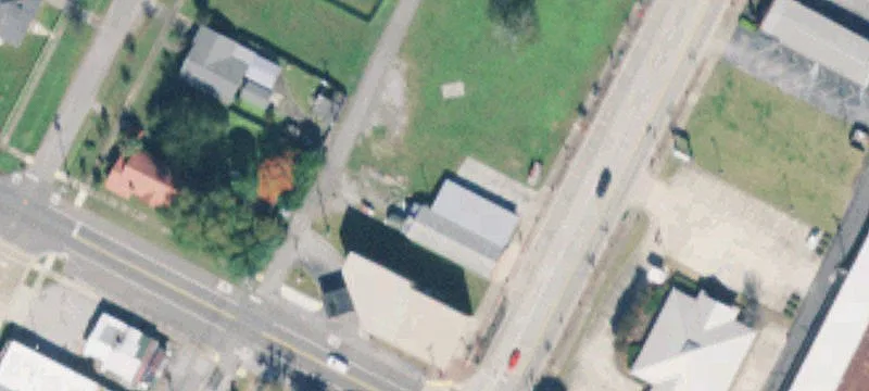Cedar Ave