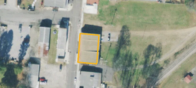 124 Main St