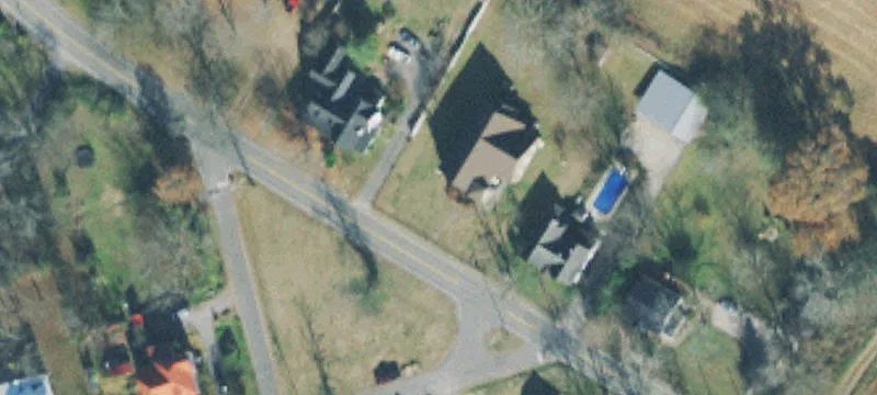 205 Knob Crk Rd
