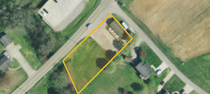 4977 Lakeshore Dr