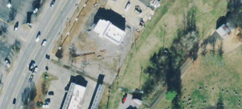 945 Riverside Dr