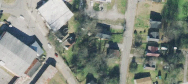 Woodland St