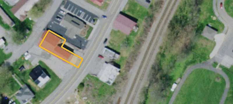 1614 Main St