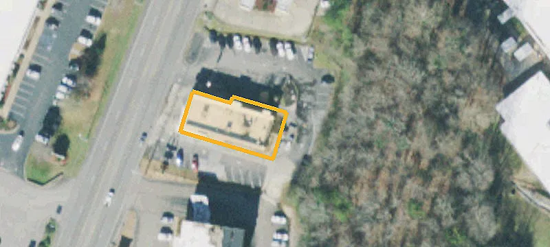 220 Dexter L Woods Memorial Blvd