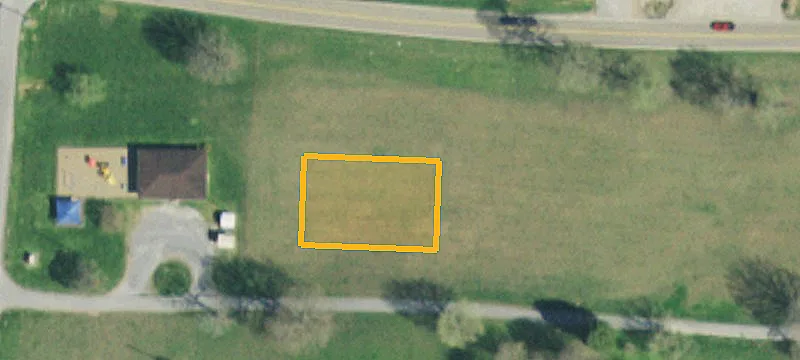 1077 Lakeshore Dr