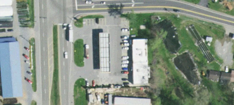 4953 Hwy 19th E