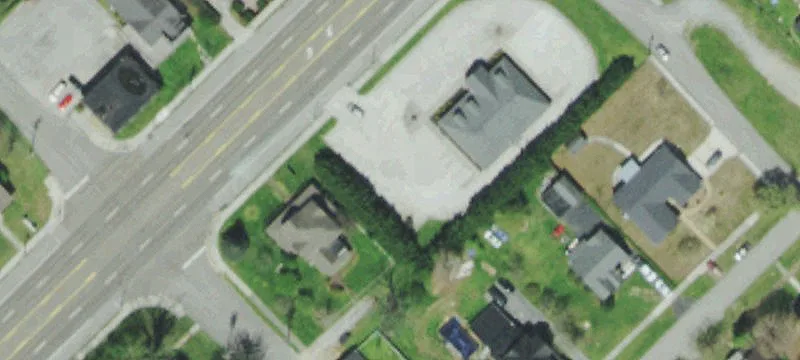 Central E Ave